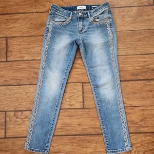 Sonoma Skinny Womens Size 4 Jeans Embroidered Detail